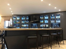 We Hotel Aeropuerto