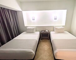 We Hotel Aeropuerto
