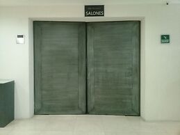 We Hotel Aeropuerto