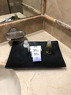 We Hotel Aeropuerto