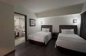 We Hotel Aeropuerto