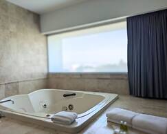 We Hotel Aeropuerto