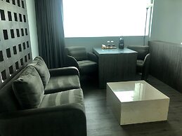 We Hotel Aeropuerto