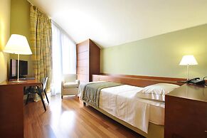 B&B HOTEL Imperia Rossini al Teatro