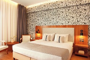 Zeus Essence Ramada by Wyndham Athens