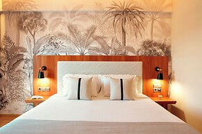 Zeus Essence Ramada by Wyndham Athens
