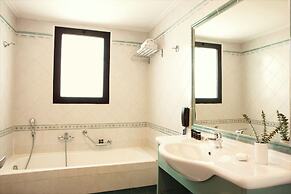 Zeus Essence Ramada by Wyndham Athens