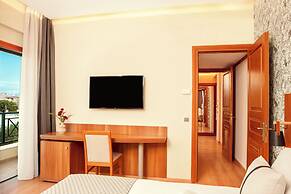 Zeus Essence Ramada by Wyndham Athens