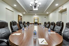 Monte Carlo Inn Vaughan Suites