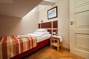 EA Hotel Juliš