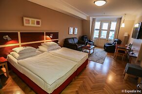 EA Hotel Juliš