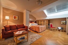 EA Hotel Juliš