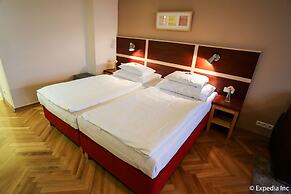 EA Hotel Juliš