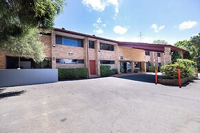 Windsor Riverview Inn