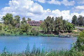 Windsor Riverview Inn