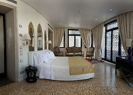 Ca' Nigra Lagoon Resort