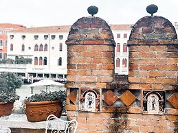 Ca' Nigra Lagoon Resort