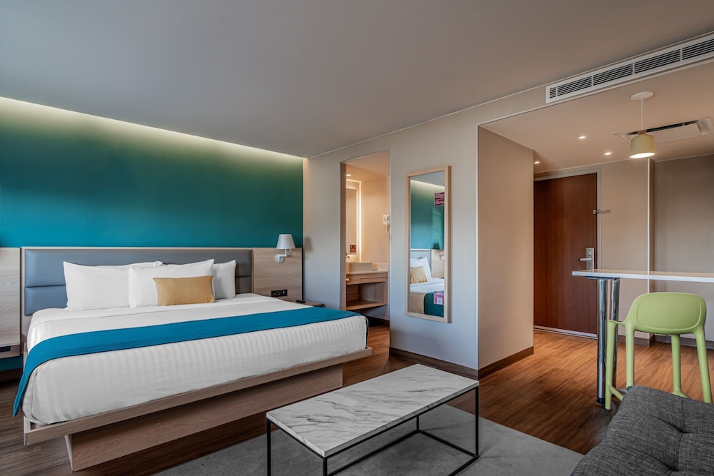 City Express Suites by Marriott Querétaro