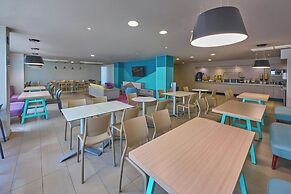 City Express Suites by Marriott Querétaro