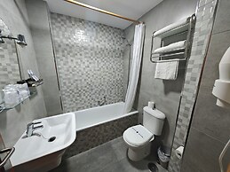 Hotel Miraya