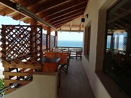 Creta Suites