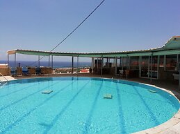 Creta Suites