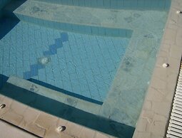 Creta Suites