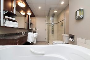 Hotel & Suites Le Dauphin Quebec