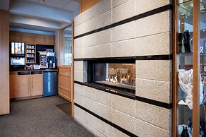 Hotel & Suites Le Dauphin Quebec