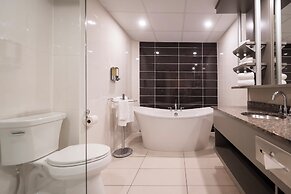 Hotel & Suites Le Dauphin Quebec