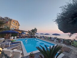 Hotel Piccolo Mondo