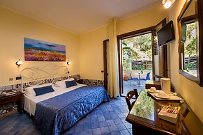Hotel Cala Marina