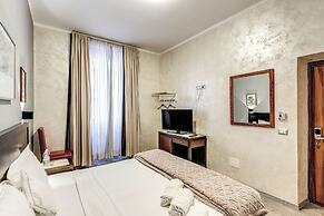 Hotel Family House