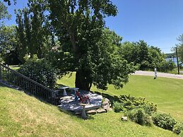 Braeside Country Inn