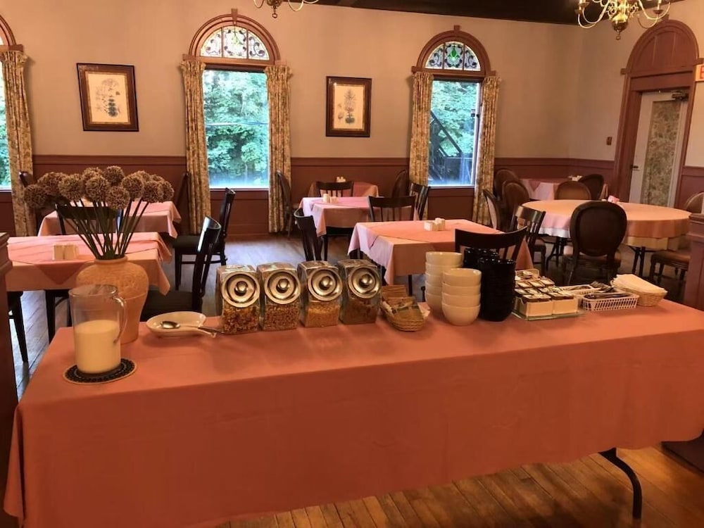 Braeside Country Inn
