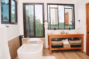 Hidden Valley Wilderness Lodge