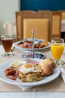 Four Seasons Hotel
