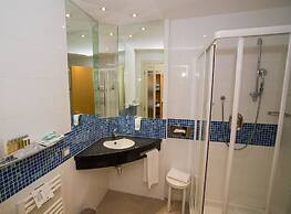 Best Western Palace Inn Hotel