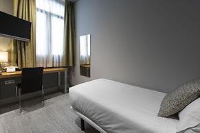 Petit Palace Tres Cruces
