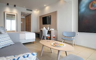 Kassandra Bay Resort, Suites & Spa