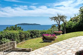 Kassandra Bay Resort, Suites & Spa