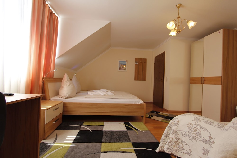 Hotel Restaurant Adria - Stuben