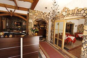 Hotel Restaurant Adria - Stuben