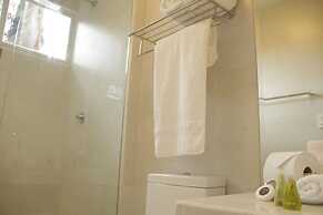 Albrook Inn