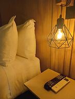 Albrook Inn