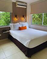 Albrook Inn