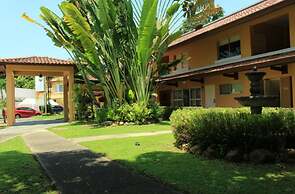 Albrook Inn