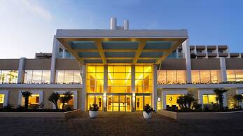 Salini Resort