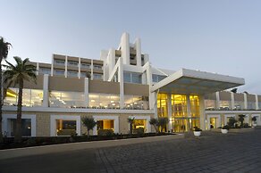 Salini Resort