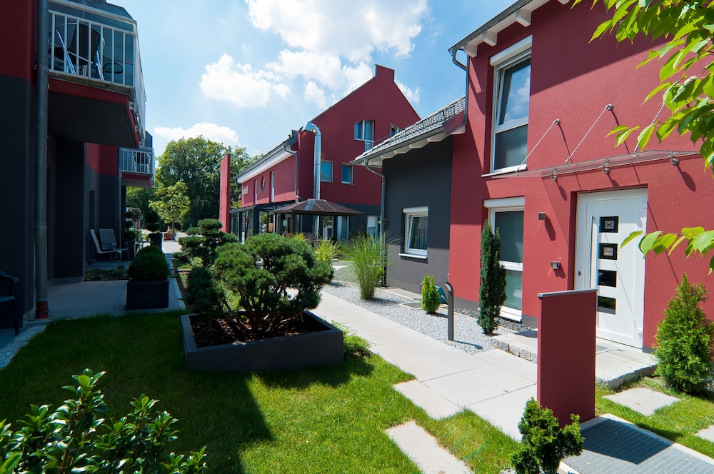 Amalienburg Boutique & Boarding Hotel